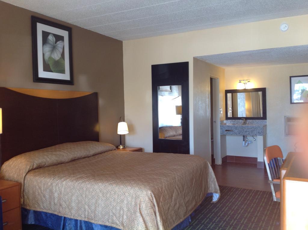Diamond Inn & Suites Ричмонд Экстерьер фото