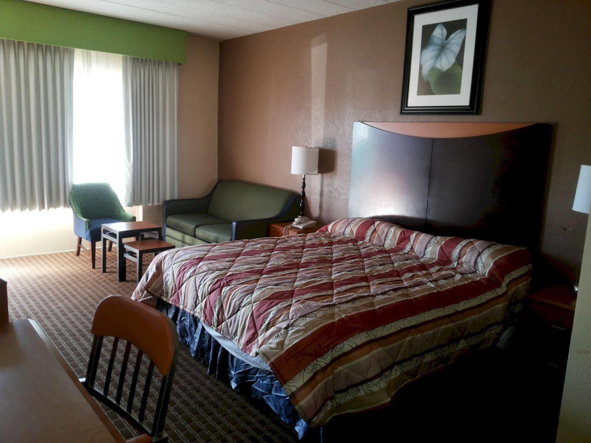 Diamond Inn & Suites Ричмонд Экстерьер фото